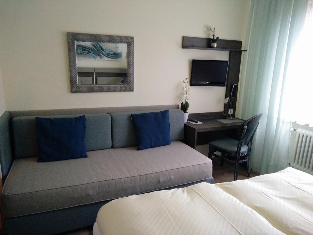 Hotel Alfa Neu-Isenburg Zimmer foto