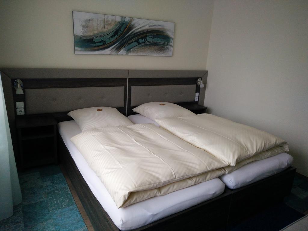 Hotel Alfa Neu-Isenburg Zimmer foto